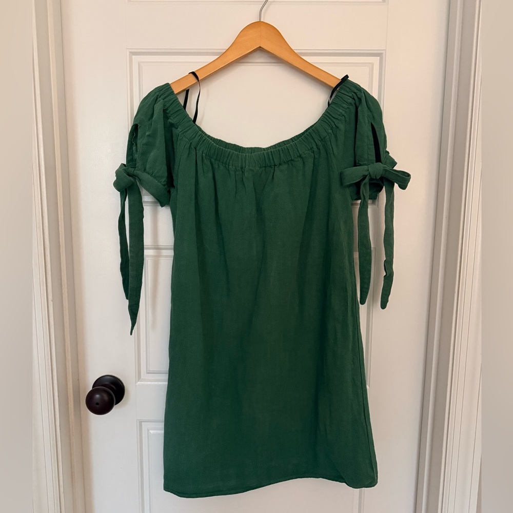 🍀 Lulu's Green Dress